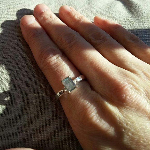 🐰SALE🐰 Handmade Emerald Cut Labradorite Ring - Picture 4 of 5